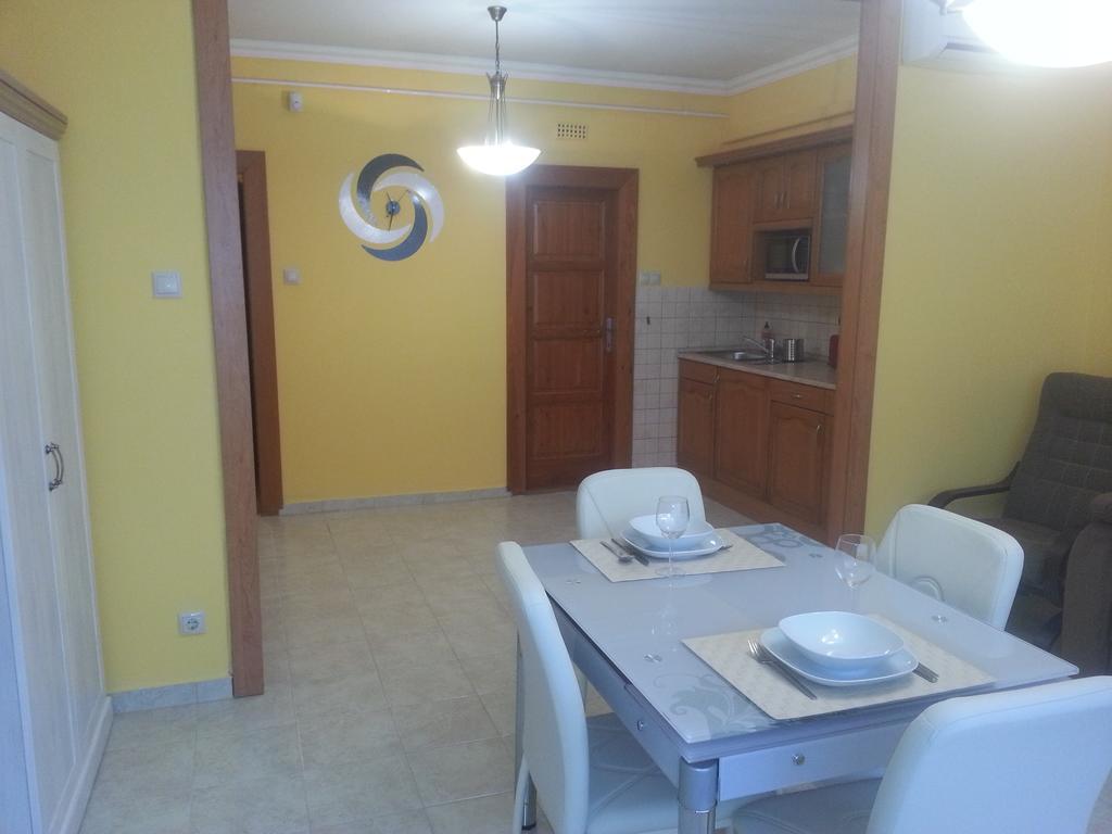 Szinva Apartman ミシュコルツ エクステリア 写真